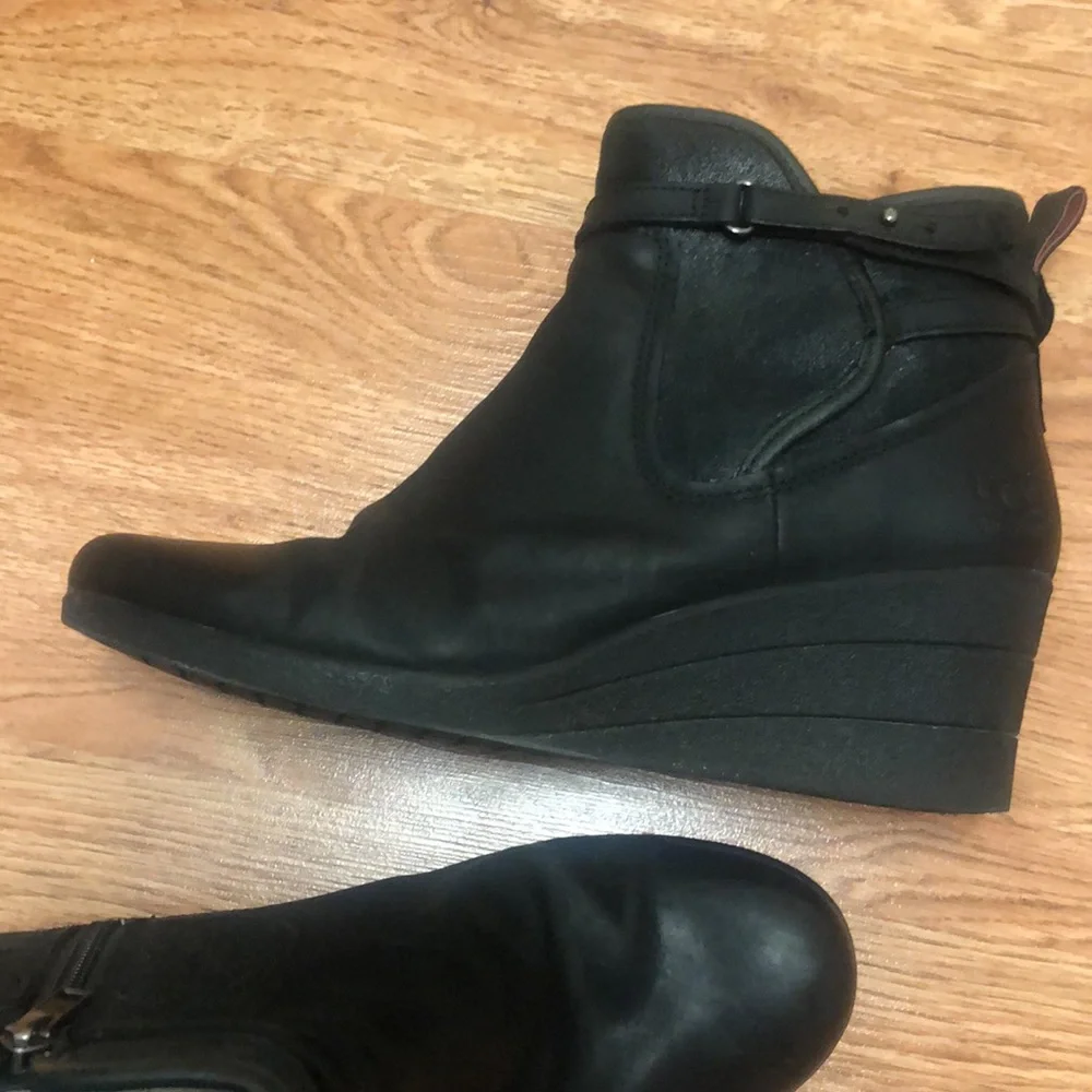 Ugg Emalie Black Waterproof Boot